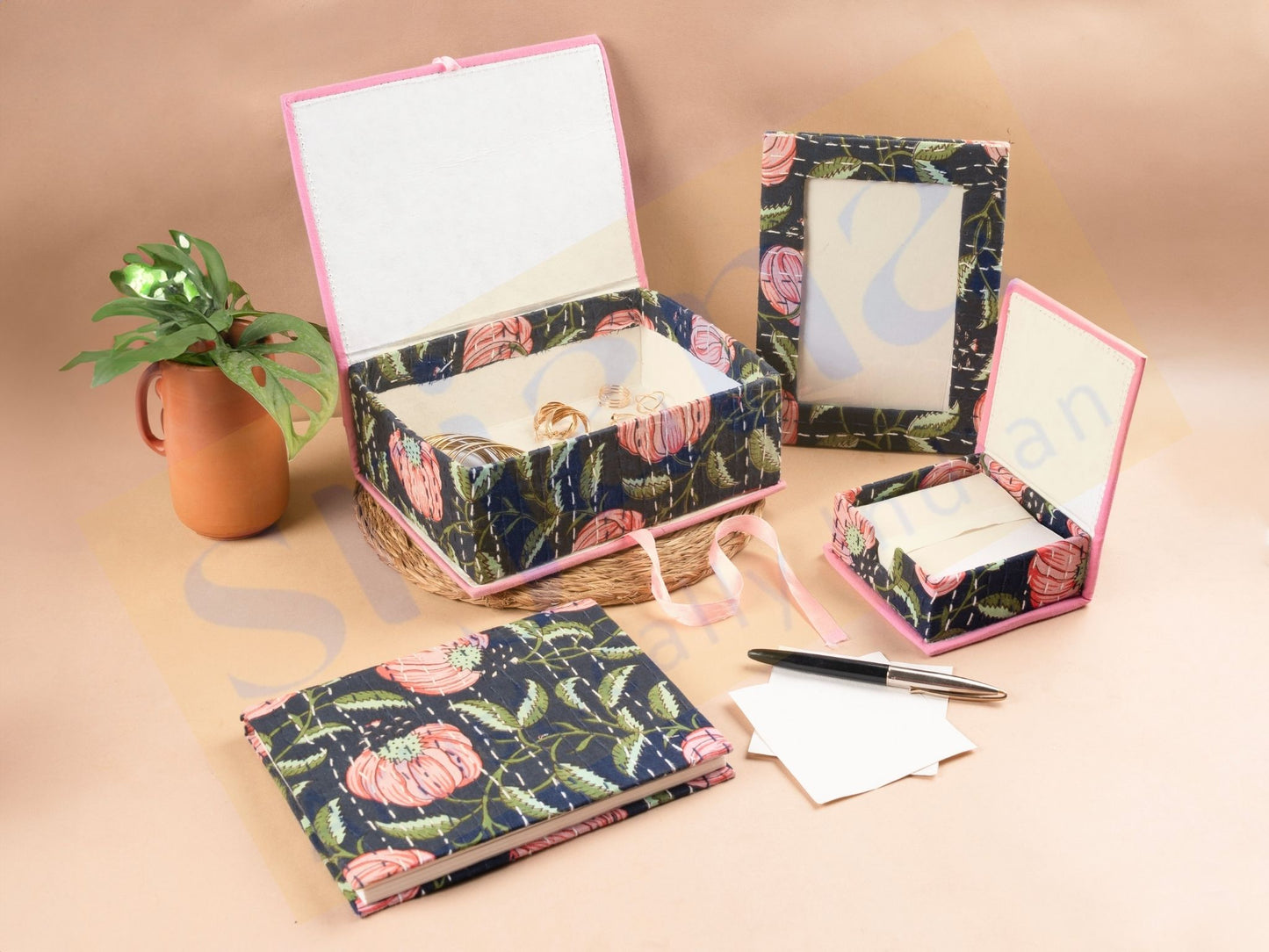 Katha Office Gift Set