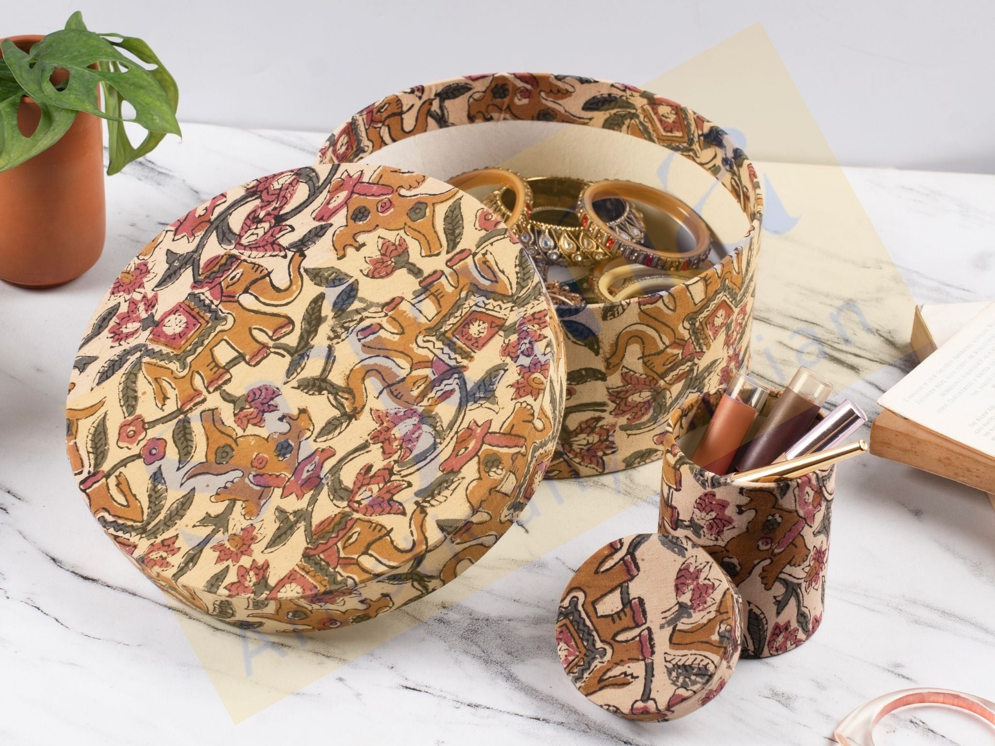 Fabric-Covered Round Boxes