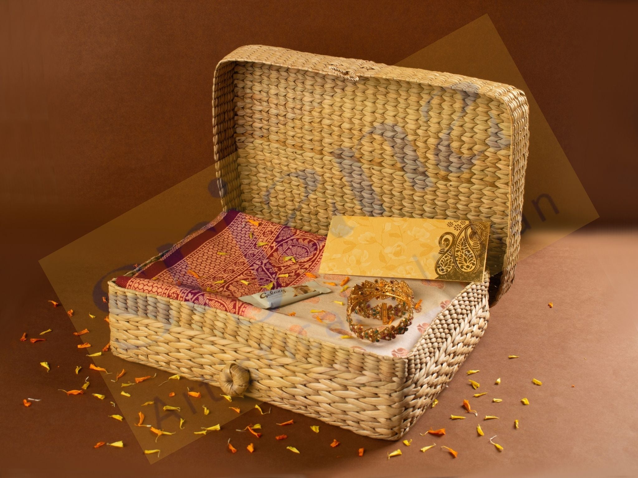 Kauna Grass Trousseau Basket With Closure
