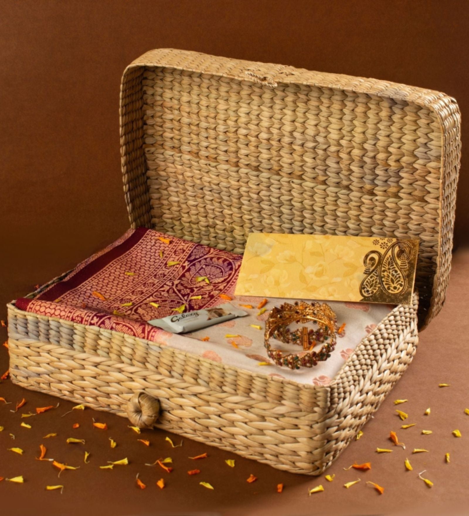 Kauna Grass Trousseau Basket With Closure