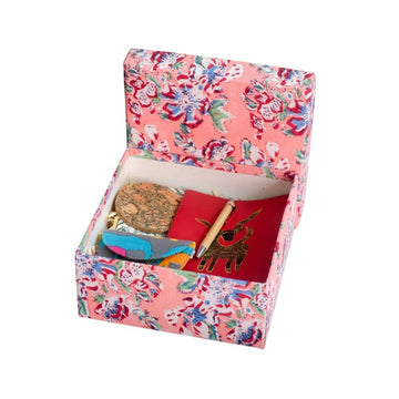 Desk Essential